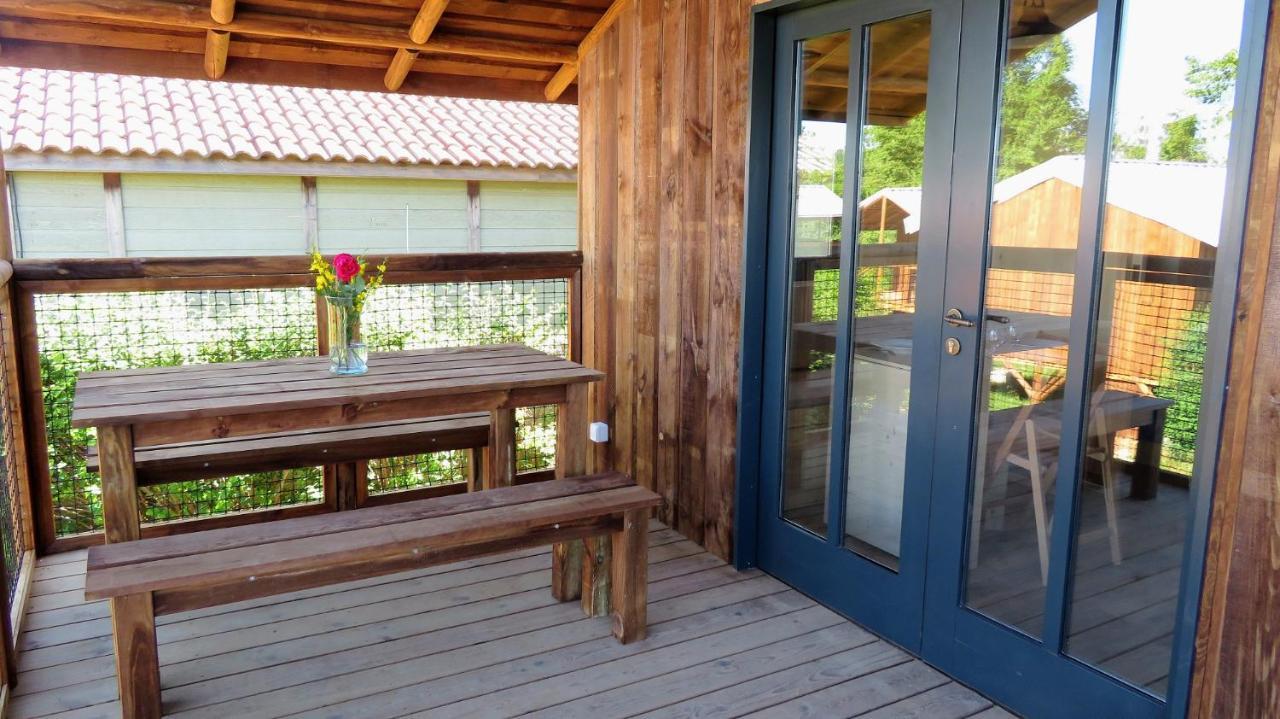 Lodges Du Camping Les 4 Saisons Grane Esterno foto