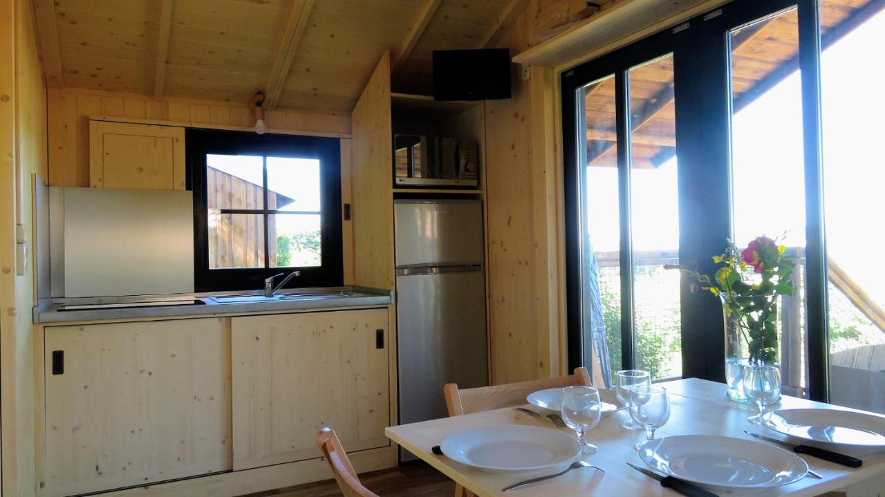 Lodges Du Camping Les 4 Saisons Grane Esterno foto